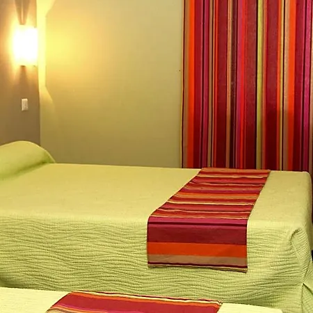 Logis Le Clos Des Oliviers Hotel Bourg-Saint-Andéol